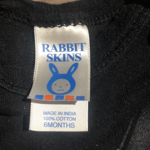 Baby Boy Rabbit Skins Pirate Onesie Sz 6 mth - Picture 2 of 3